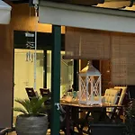 Nikiti, Four Seasons House * Nikiti (Sithonia)