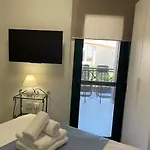Nikiti, Four Seasons House * Nikiti (Sithonia)