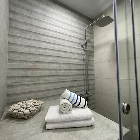 Nikiti, Four Seasons House Дом отдыха Никити
