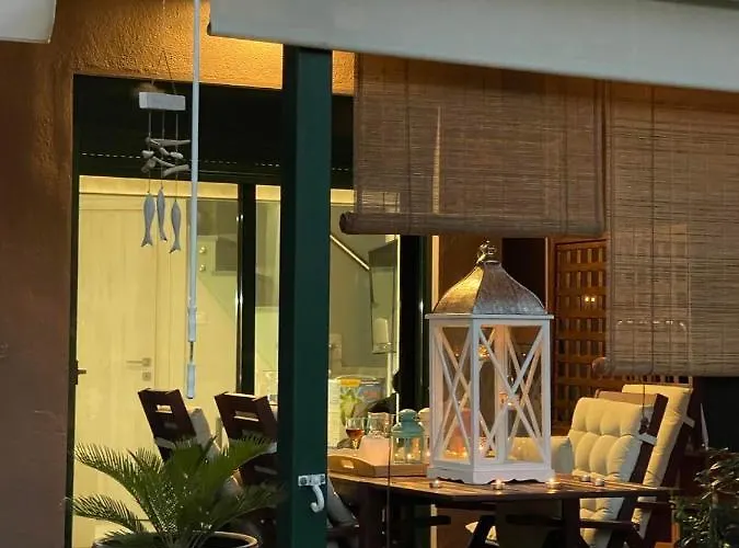 Nikiti, Four Seasons House * Nikiti (Sithonia)